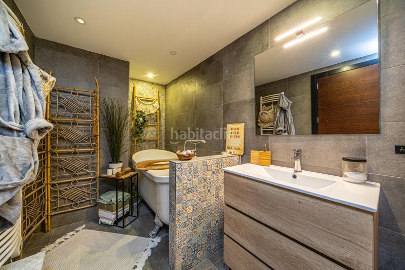 Foto bd949c65-13b6-4f0a-99bb-971a8cd27304. Chalet excepcional propiedad mediterránea con 4 viviendas independientes a pocos pasos del puerto de Cala Figuera en Santanyí