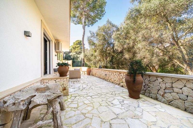 Foto c429983a-aa3a-486b-b790-021fa148bdc6. Chalet excepcional propiedad mediterránea con 4 viviendas independientes a pocos pasos del puerto de Cala Figuera en Santanyí