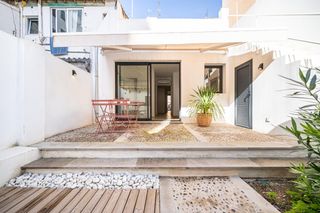 Terreny residencial  Carrer d'alòs. Terreno urbano, actualmente planta baja techo libre de 2 habitac