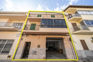 Casa in Sa Pobla. Edificio con gran potencial en el centro de sa pobla