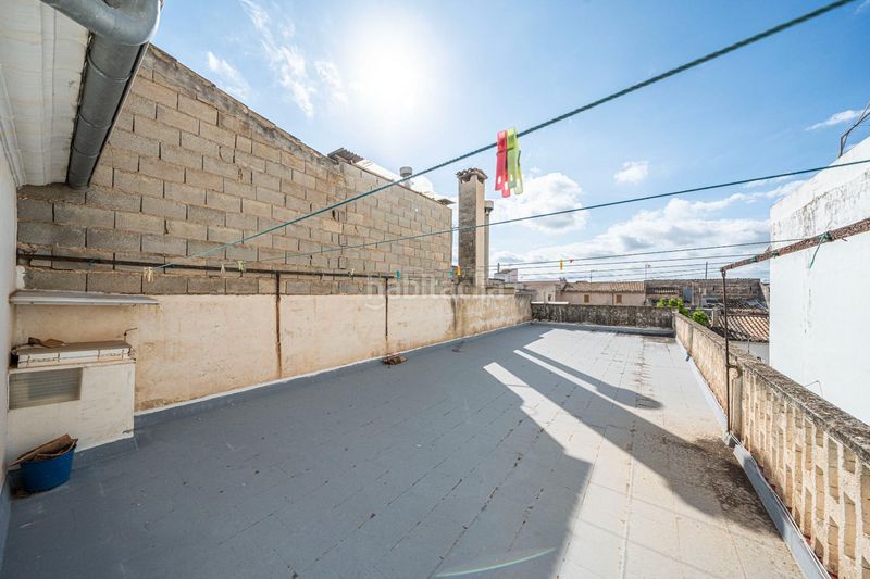 Foto dbeb3d35-8114-46fb-8eb3-a40de8d72308. Casa edificio con gran potencial en el centro en Sa Pobla