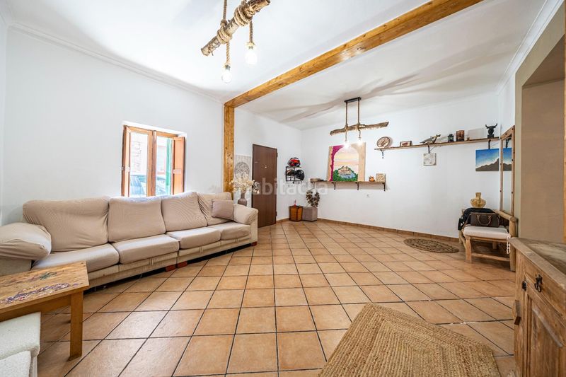 Foto f66539e1-9886-4145-8133-44f54f8d5bfc. Casa a Petra