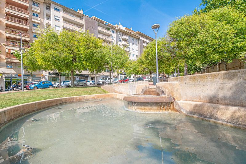 Foto 58db15a6-dd42-40e7-bb0a-c215316e3891. Àtic amb xemeneia calefacció aparcament a Bons Aires Palma de Mallorca