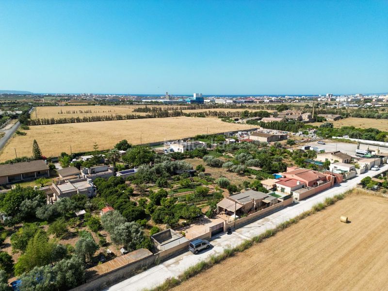 Foto bf81dac2-6739-449f-860d-87704b08592f. Masía finca rústica reformada con cédula, porche, piscina y huerto en Son Ferriol, palma en Palma de Mallorca