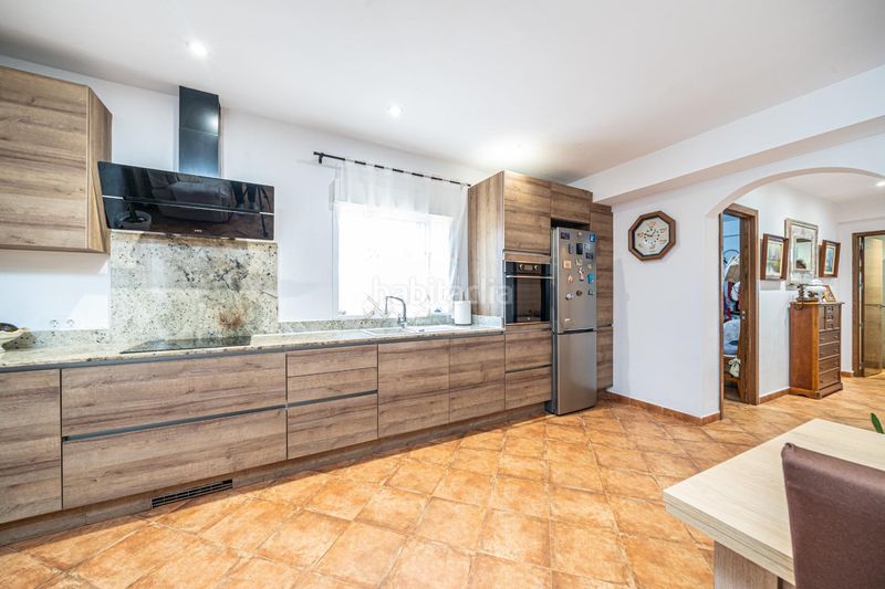 Foto c7a75ac5-a229-4893-9ba5-5bcab2512b27. Masía finca rústica reformada con cédula, porche, piscina y huerto en Son Ferriol, palma en Palma de Mallorca