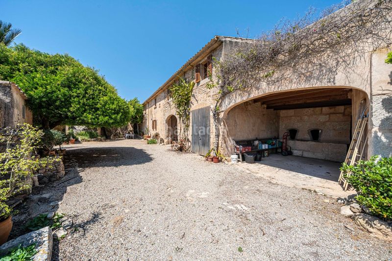 Foto fb0d2aea-bcf8-424c-836f-cb3b11e77444. Masia a Llucmajor interior Llucmajor