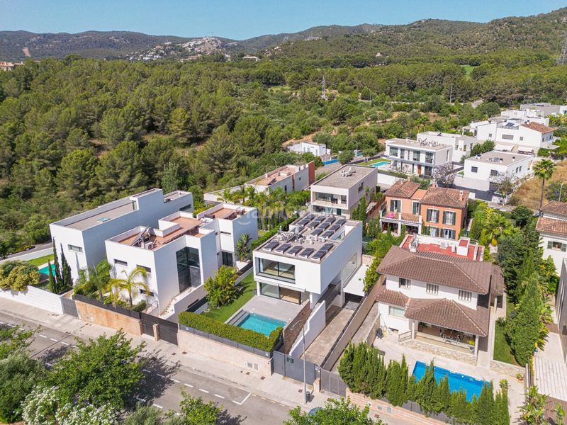 Foto 782d52e6-3d9a-403d-adbc-5c33fc7f6acc. Casa amb calefacció aparcament piscina a Son Roca Palma de Mallorca
