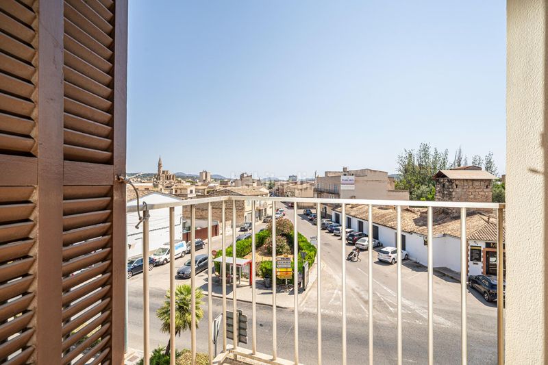 Foto df1c8468-d9de-4eac-8b36-19183f0c87f0. Pis a Manacor centre Manacor