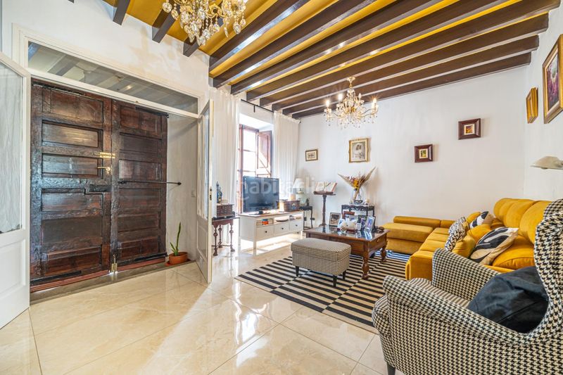 Foto c978bd81-1254-4126-93dd-052bac7ab726. Casa adosada casa de pueblo reformada con jardín en Campanet