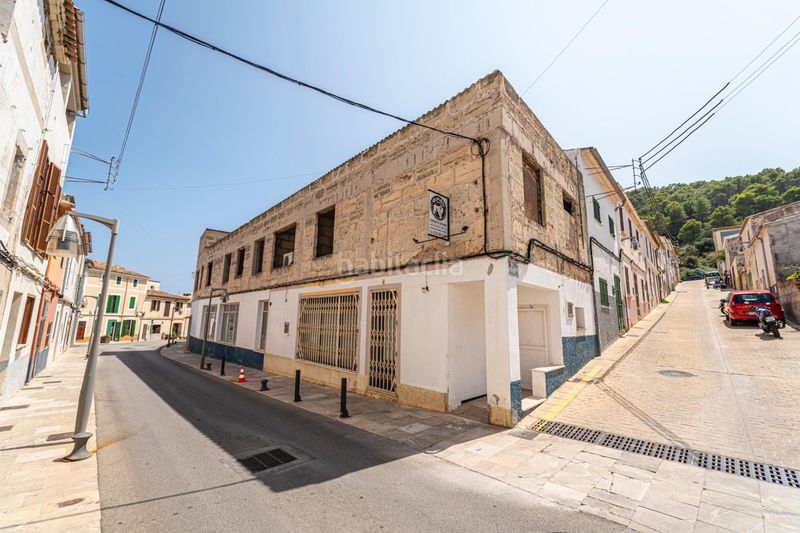 Foto a9d3020e-c15b-4e6c-8673-0cdaefdd8153. Edifici a Capdepera poble Capdepera