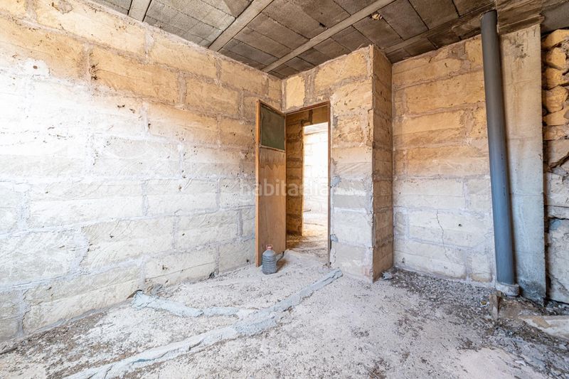 Foto e311d3d8-0d40-47f7-bfda-46113c34c051. Edifici a Capdepera poble Capdepera