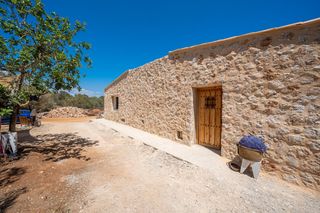 Country house in Santanyí Poble. Exclusiva finca rústica única junto al parque natural de mondrag