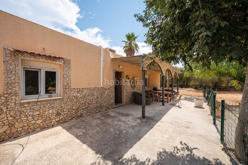 Foto da9cdaef-8897-4ffc-9846-1ede4d135075. Masia amb calefacció aparcament piscina a Llucmajor interior Llucmajor