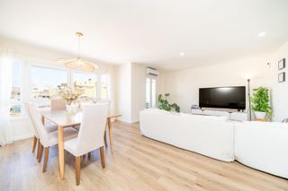 Piso  Carrer joan bauzà. Piso reformado de tres habitaciones y balcón en pere garau