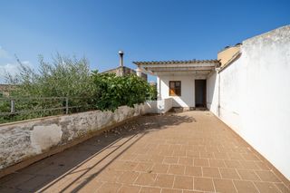 Pis a Sa Pobla. Primer piso de tres habitaciones y dos terrazas en sa pobla
