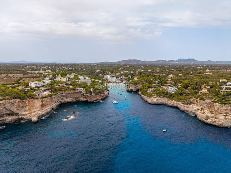 Foto c86f317f-d08c-4222-875f-4af067aa449b. Pis a cala Santanyí Santanyí