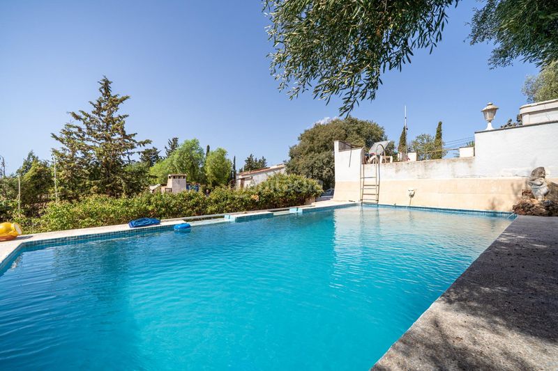 Foto 636972e3-dcbd-4384-94e8-8242c89500a2. Masía propiedad con terreno, estudio independiente y piscina en Palma de Mallorca