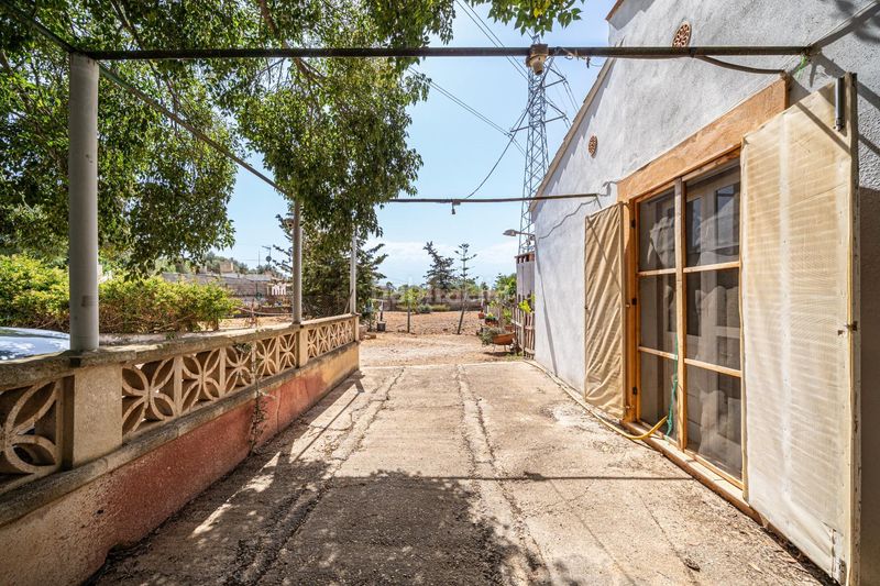 Foto a883457f-e124-4d16-89a2-b1c0e92df373. Masía propiedad con terreno, estudio independiente y piscina en Palma de Mallorca