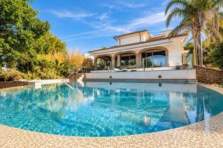 Chalet  Carrer alfabeguera. Exclusiva villa de 6 dormitorios en mal pas - bonaire, alcúdia