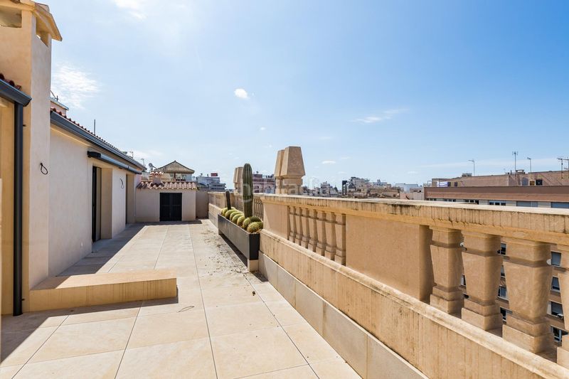 Foto 03ce575d-b197-4d6d-81d3-b642f42eb3e9. Edificio in avenida del comte de sallent 16 in Bons Aires Palma de Mallorca