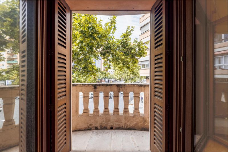 Foto 80851966-3016-4d77-bd15-e3e80f4a2295. Edificio in avenida del comte de sallent 16 in Bons Aires Palma de Mallorca