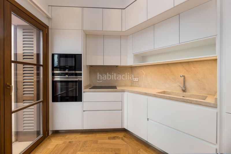 Foto e16c7e25-00ee-43c9-afc3-5fd43d44853b. Edificio in avenida del comte de sallent 16 in Bons Aires Palma de Mallorca