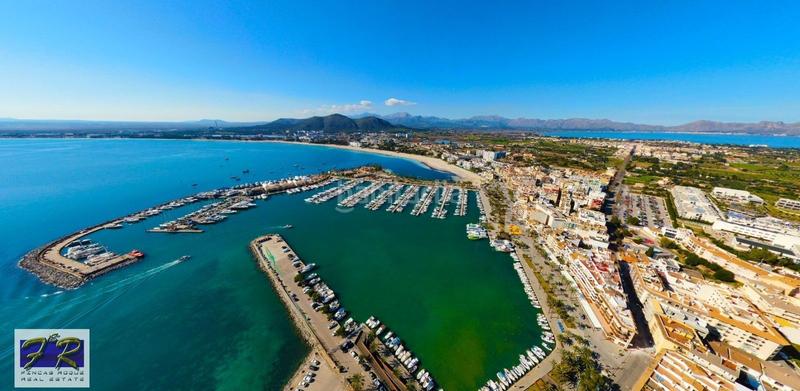 Foto da1ba1f6-d59e-4b54-a8f0-96c4e0df5b68. Xalet amb calefacció aparcament a port d´Alcúdia-platja dálcúdia Alcúdia