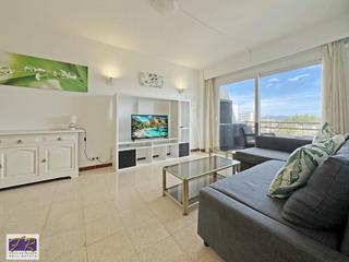 Flat in Port d´Alcúdia-Platja dÁlcúdia. Acogedor apartamento con vistas al mar y piscina comunitaria