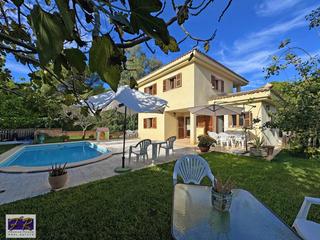 Chalet in Bacarés-Manresa-Bonaire. Exclusiva casa en bonaire, alcudia una combinación perfecta de c