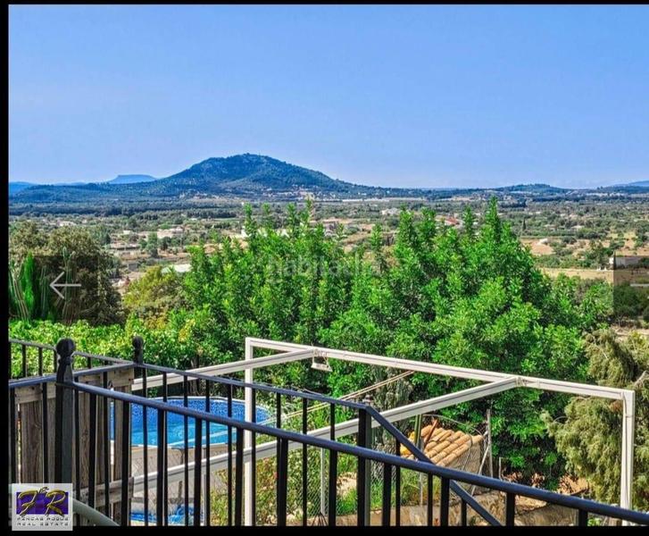 Foto 3d8c1416-a89d-4324-a1af-b33198fe2579. Xalet amb aparcament piscina a Campanet