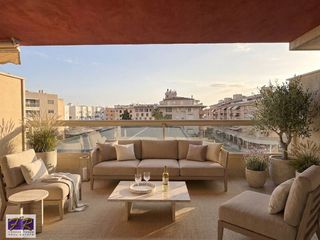 Pis a Port d´Alcúdia-Platja dÁlcúdia. Exclusiva propiedad en venta en puerto de alcudia, mallorca