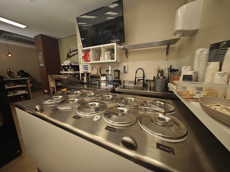 Foto b3ab5d8c-41d5-4ebd-8e9d-a4353d54abc4. Location local commercial dans Barri de Mar Vilanova i la Geltrú