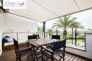 Rent Flat in Barri de Mar. Espectacular atico en primera línea