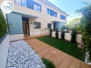 Semi detached house in Santa Maria