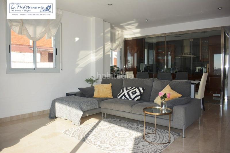 Foto f8eeee9b-6684-4f4e-ae11-4aa854c2c6a0. Location appartement avec chauffage parking dans Barri de Mar Vilanova i la Geltrú