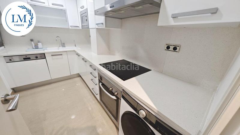 Foto eb76fb40-75f2-494a-be09-a42da9243e63. Piso  en primera línea de mar, , delante del puerto. en Vilanova i la Geltrú