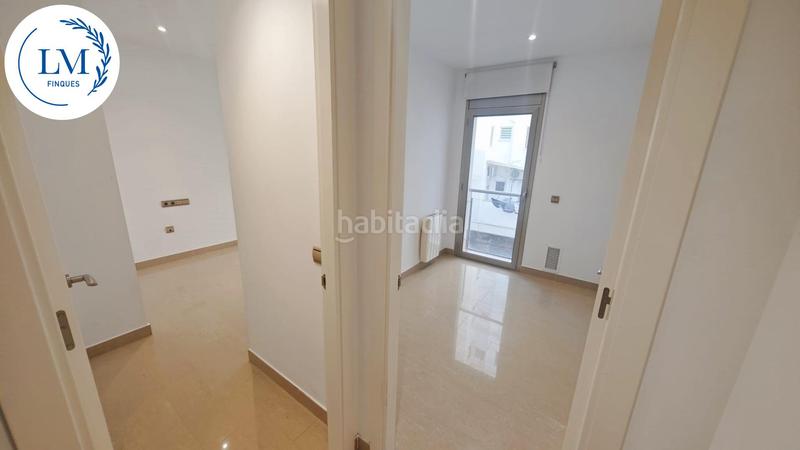 Foto f9f818af-7951-41b8-8d47-7eadaa2e8704. Piso  en primera línea de mar, , delante del puerto. en Vilanova i la Geltrú