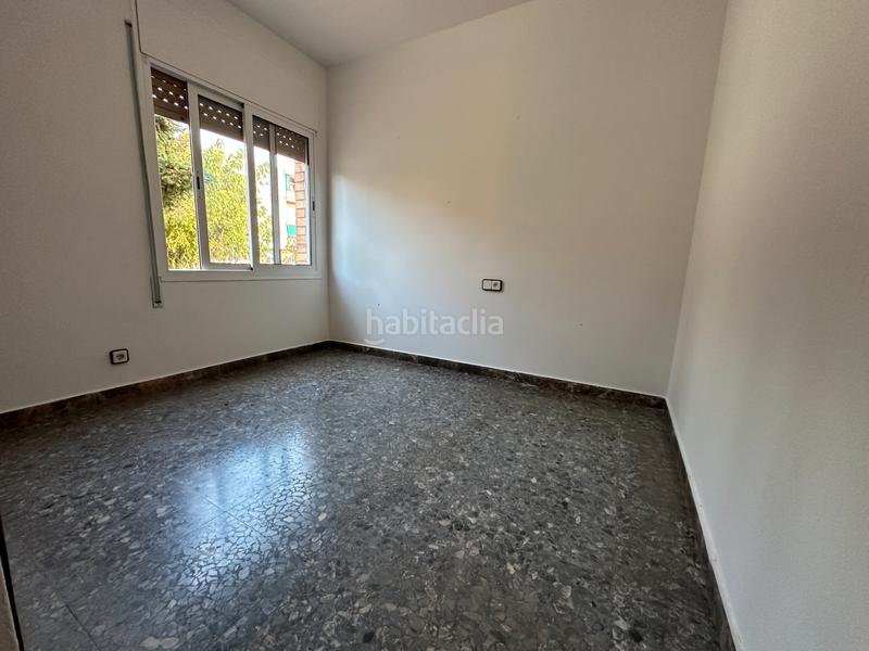 Foto 20bceec7-3e6d-4690-aa88-069f15cc0f15. Casa aparellada a carrer de riera boter 19 a Pallejà