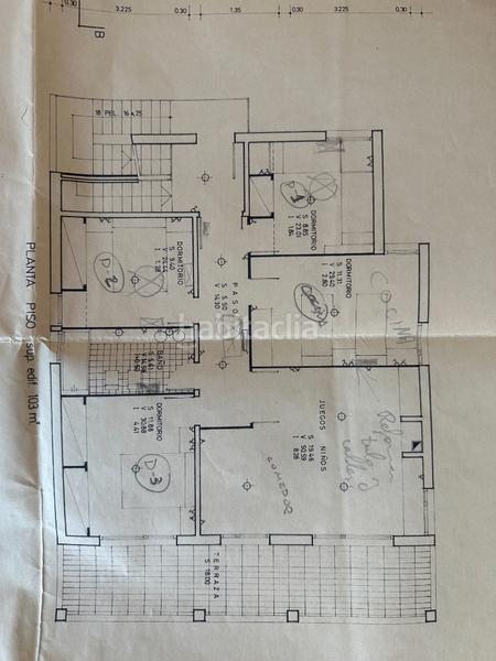 Foto 725893d6-fd03-4925-8873-c5f031b2a801. Casa aparellada a carrer de riera boter 19 a Pallejà