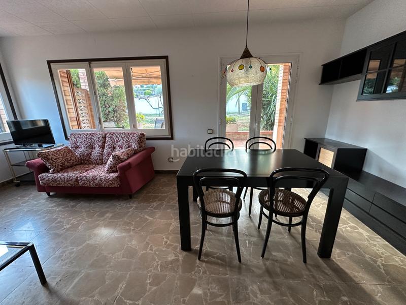 Foto 892e3eb5-b13c-4aad-9298-b3d77c86efa4. Casa aparellada a carrer de riera boter 19 a Pallejà