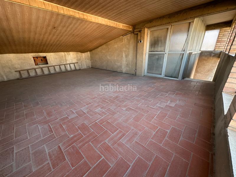 Foto 5b6ac60a-b3b2-4fcf-b1e5-be1ae9f249ba. Casa aparellada a carrer de riera boter 19 a Pallejà