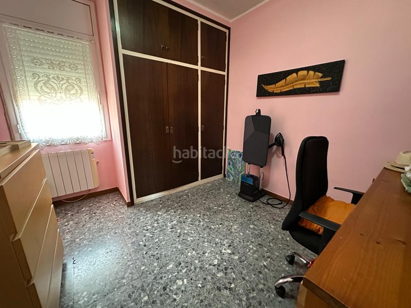 Foto 65d00af6-a06c-4289-aef2-6a3d7c043446. Casa aparellada a carrer de riera boter 19 a Pallejà