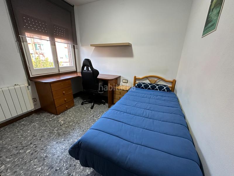 Foto a01f8074-9e26-4dc9-9e23-8c8ca7492508. Casa aparellada a carrer de riera boter 19 a Pallejà