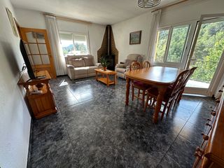 Xalet a Carrer progrés 1. Casa en corbera con jardín