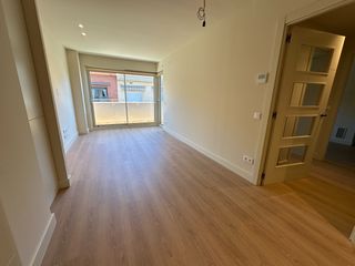 Piso en Avinguda de catalunya 55. Piso con jardín privado cerca de barcelona