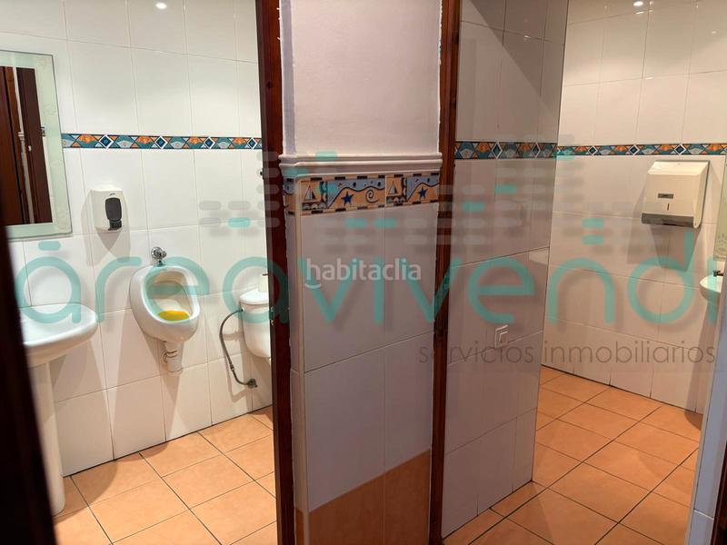 Foto 0b947b41-ec95-46ad-b5ec-e6e0d8c6d29a. Locale commerciale in Ensanche - Río Jucar Castellón de la Plana