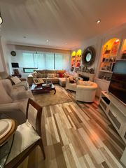 Duplex  Carrer de benàrab. Duplex con amplia terraza