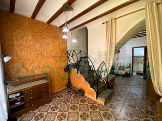 Casa adossada  Carrer vàzquez mella. Casa adosada unifamiliar