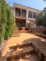 Lloguer Casa adossada a Carrer guitarrista fortea 12. Adosado en benicasim