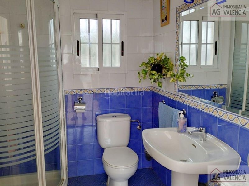 Foto bae98600-0fb6-46be-86c4-b78444954a1d. Xalet amb calefacció aparcament piscina a Picassent